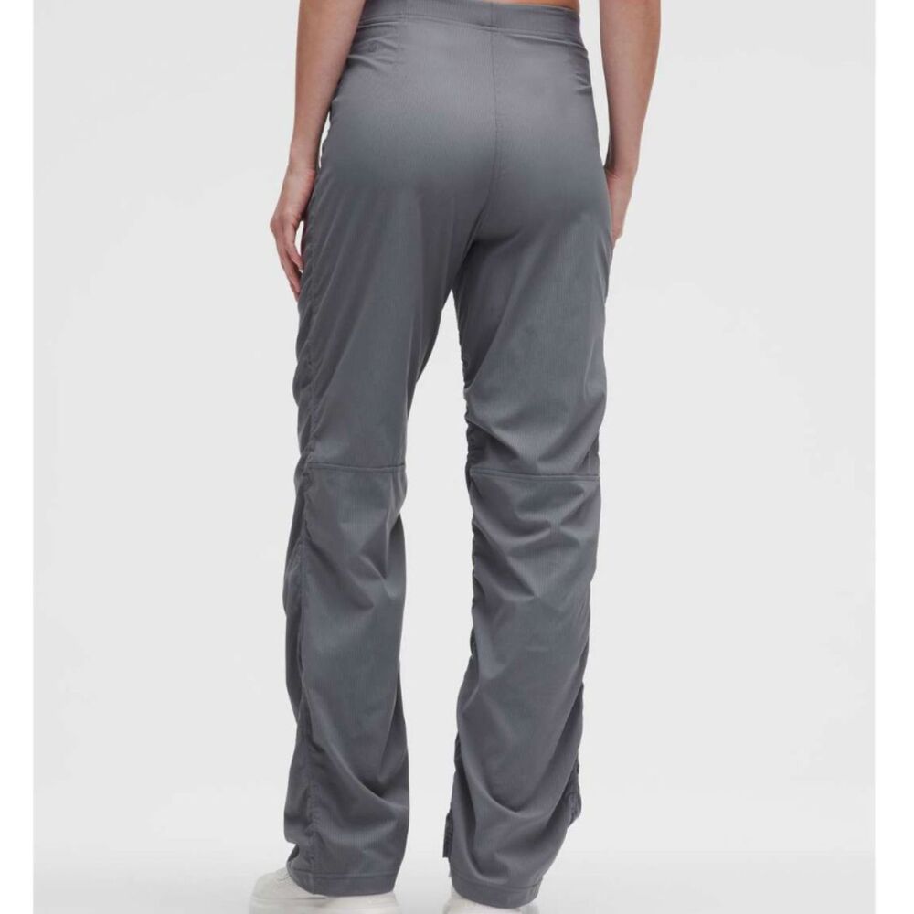 Lululemon Dance Studio Slim-Fit High-Rise Flared Pant Solar Grey Size Medium - Picture 2 of 9